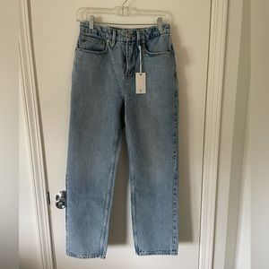 Good American NWT Heritage Straight Leg Jeans